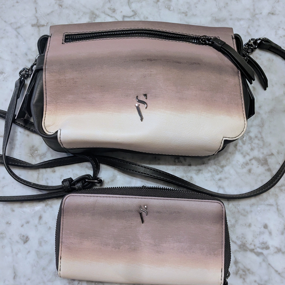 Vera Wang NWT Stylish Gradient Crossbody Bag and Wallet Set